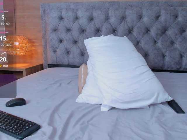 victoria-01 live cam on BongaCams