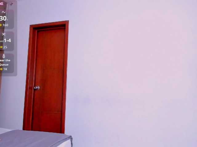 victoria-01 live cam on BongaCams