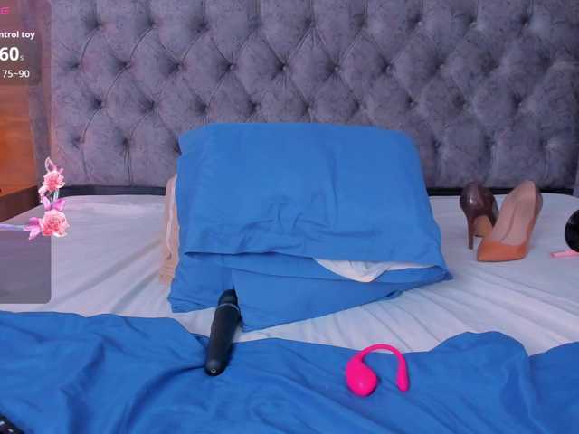 victoria-01 live cam on BongaCams