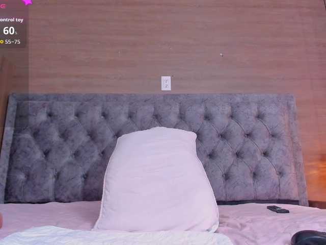 victoria-01 live cam on BongaCams