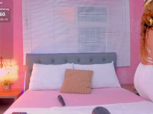 victoria-01 live cam on BongaCams