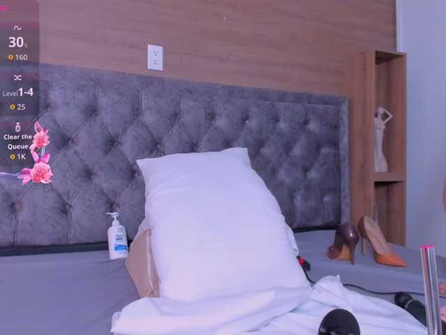 victoria-01 live cam preview