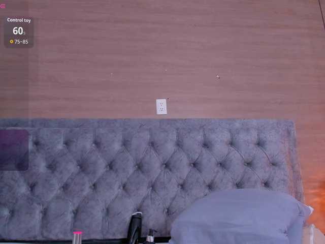 victoria-01 live cam on BongaCams