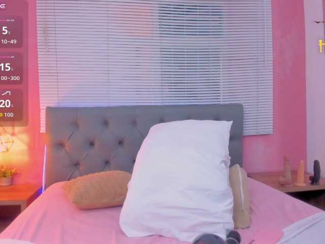 victoria-01 live cam on BongaCams