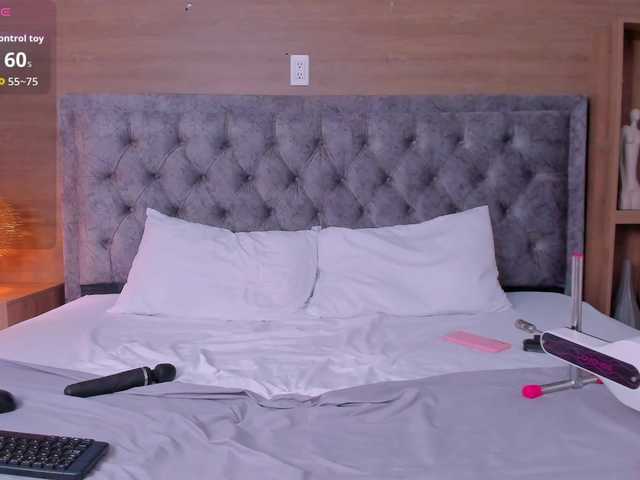 victoria-01 live cam on BongaCams