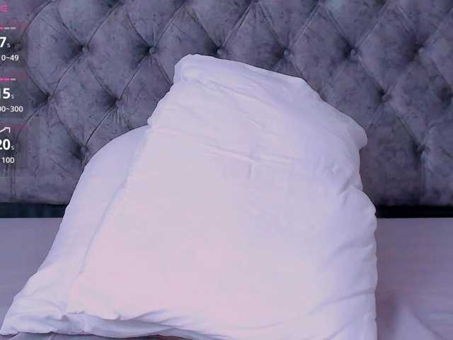 victoria-01 live cam on BongaCams