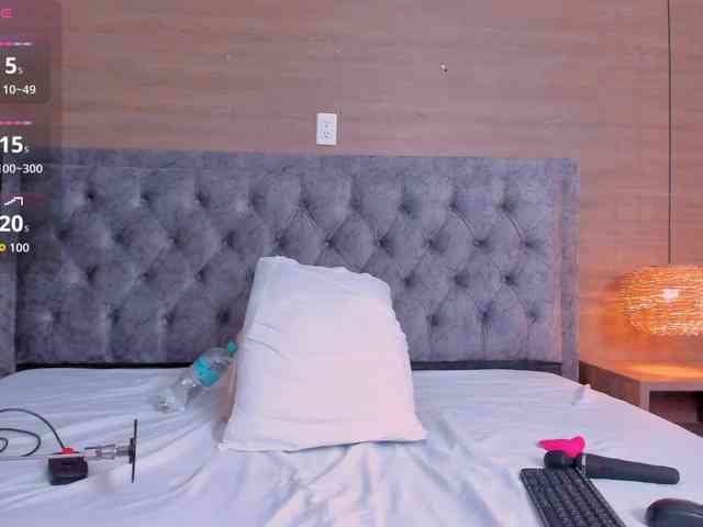 victoria-01 Live Webcam on BongaCams