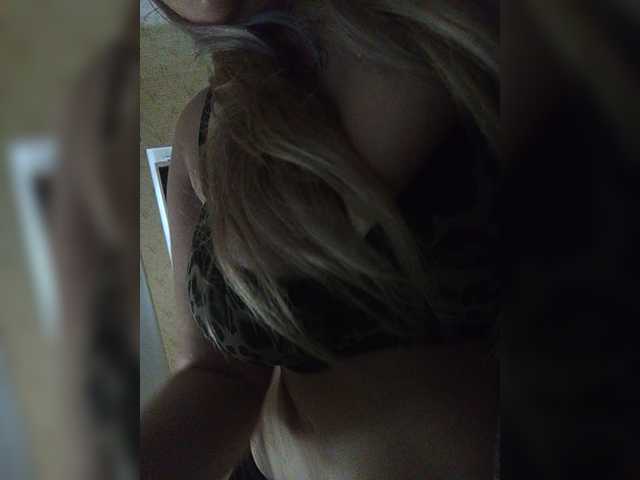 EveHugs