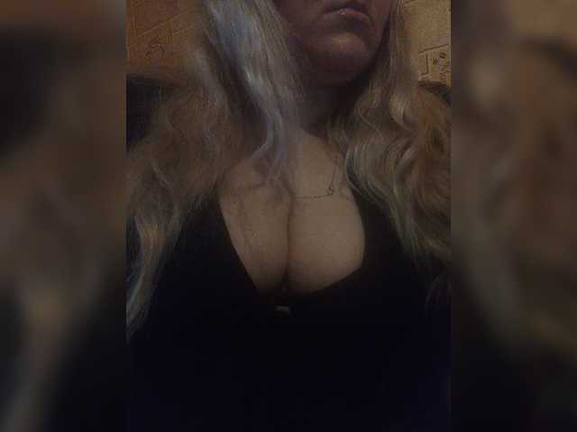 EveHugs webcam