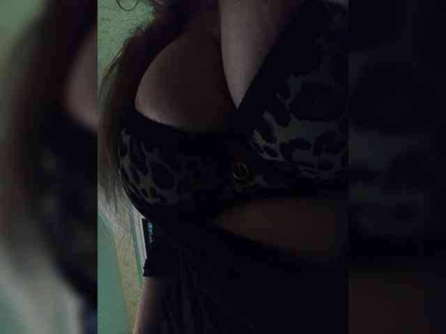 EveHugs webcam