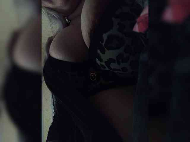 EveHugs webcam