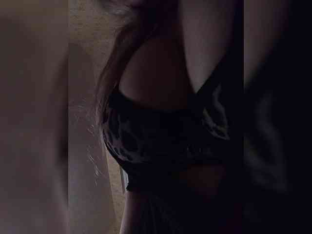 EveHugs webcam
