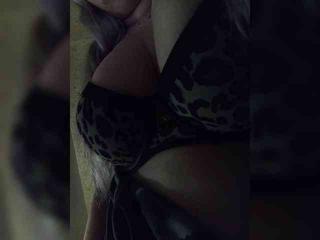 EveHugs webcam