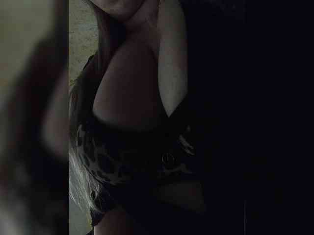 EveHugs webcam
