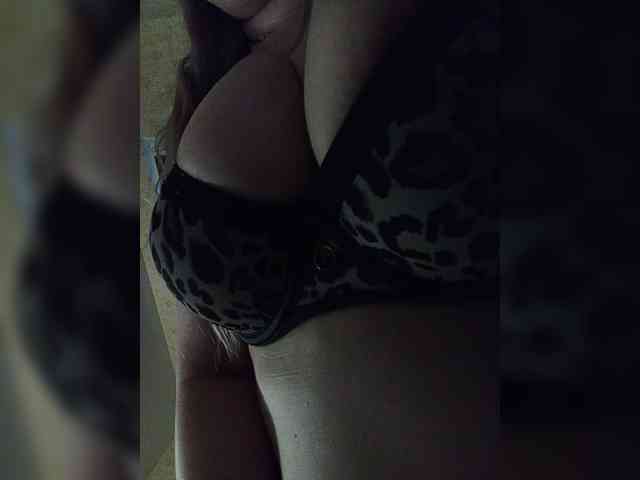 EveHugs webcam