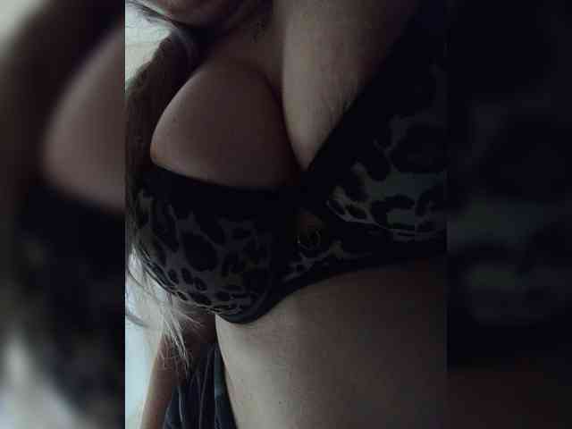 EveHugs webcam