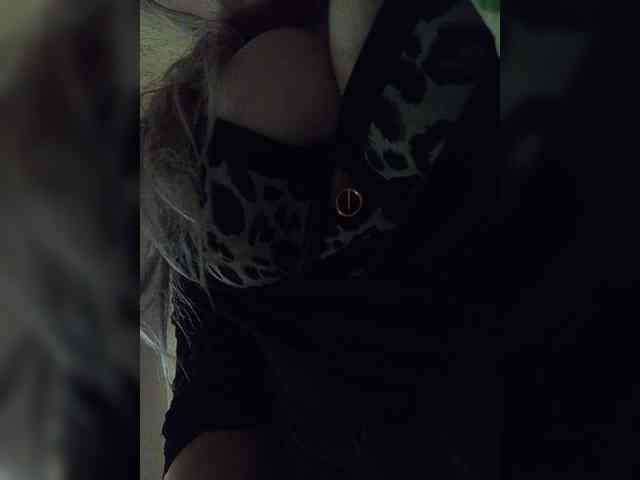 EveHugs webcam