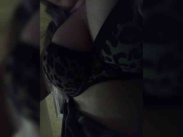 EveHugs webcam
