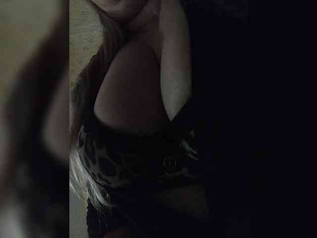 EveHugs webcam