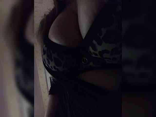EveHugs webcam