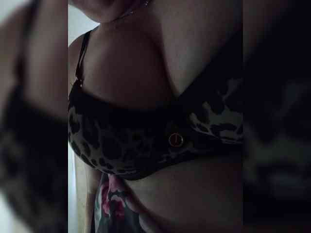 EveHugs webcam