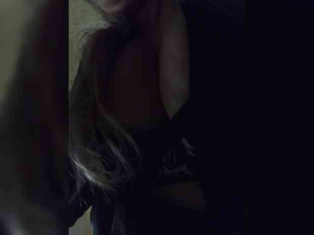 EveHugs