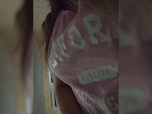 EveHugs webcam