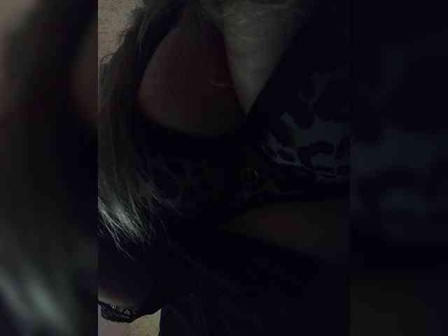 EveHugs webcam