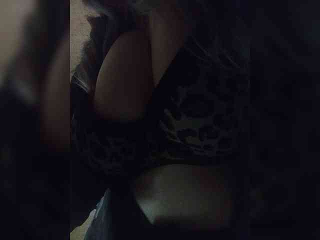 EveHugs webcam