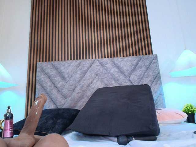 Kismett-Aziz live webcam show