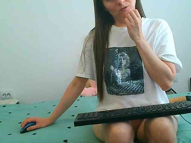 MagalitaAx webcam