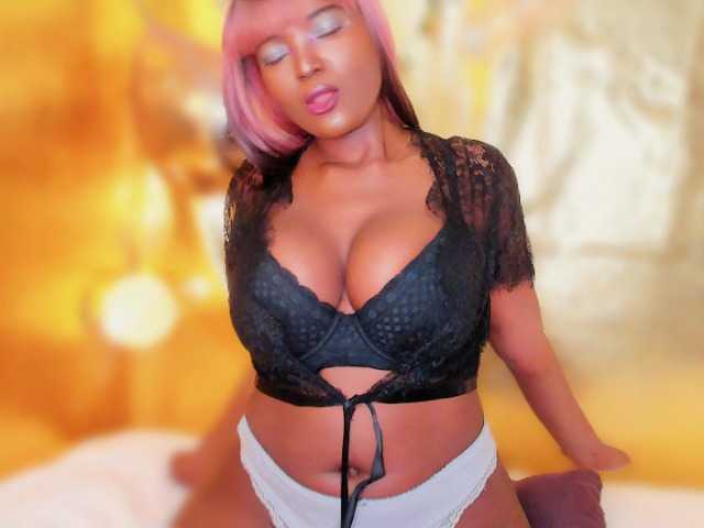 Miss-Kim-Luna live webcam show
