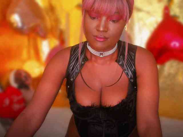 Miss-Kim-Luna webcam