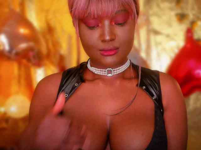 Miss-Kim-Luna webcam