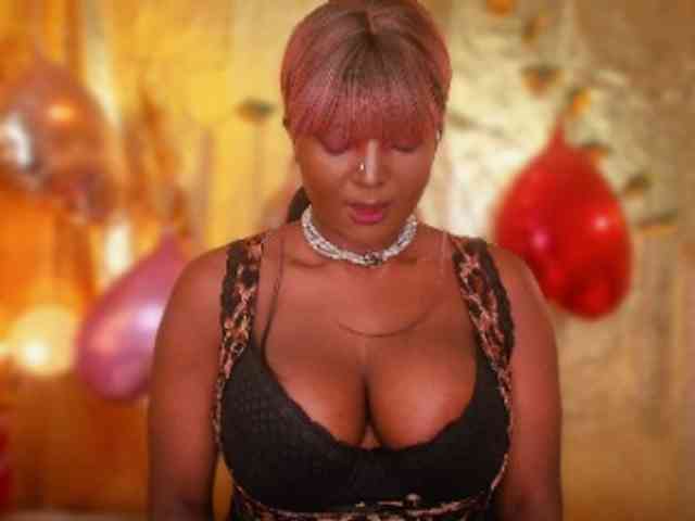 Miss-Kim-Luna webcam