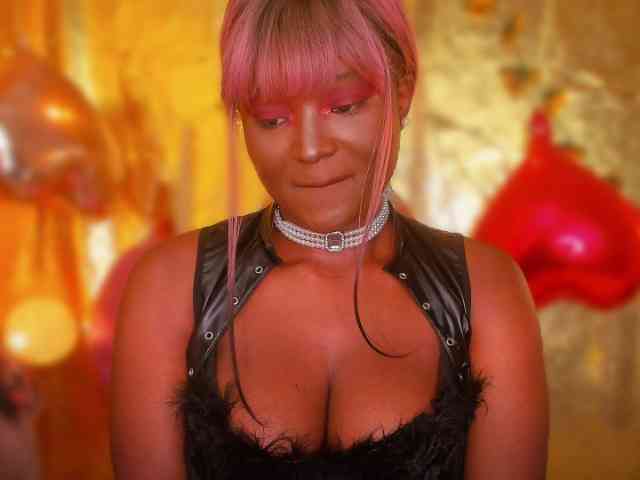 Miss-Kim-Luna webcam