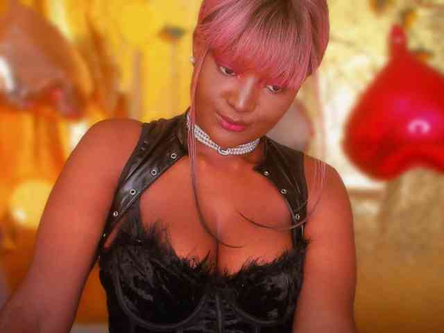 Miss-Kim-Luna webcam