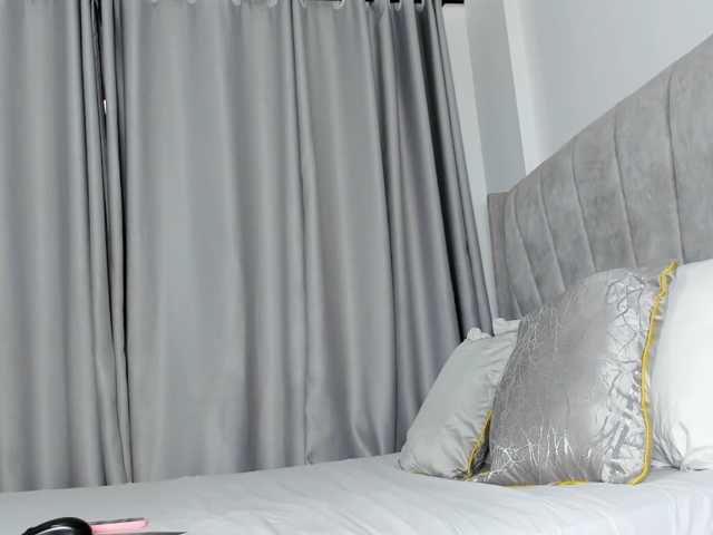 pretty-canella live cam on BongaCams
