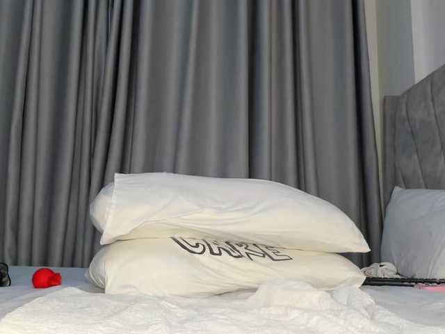 pretty-canella live cam on BongaCams