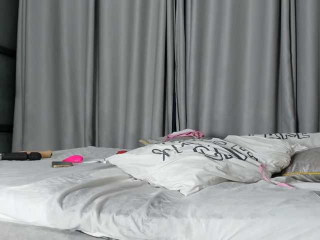 pretty-canella live cam on BongaCams