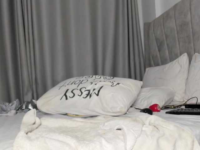pretty-canella live cam on BongaCams