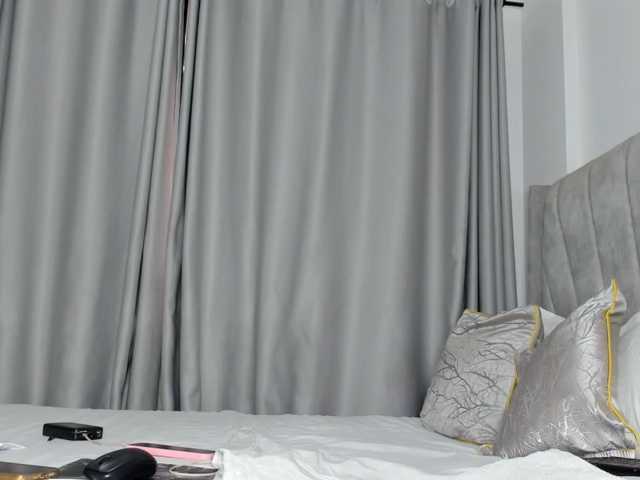 pretty-canella live cam on BongaCams