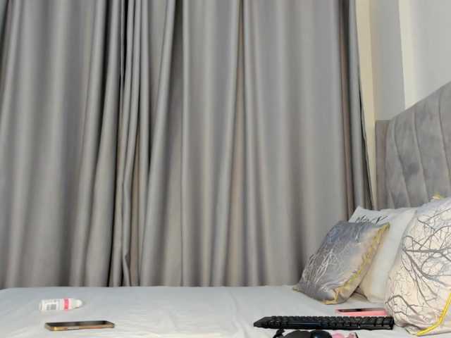 pretty-canella live cam on BongaCams