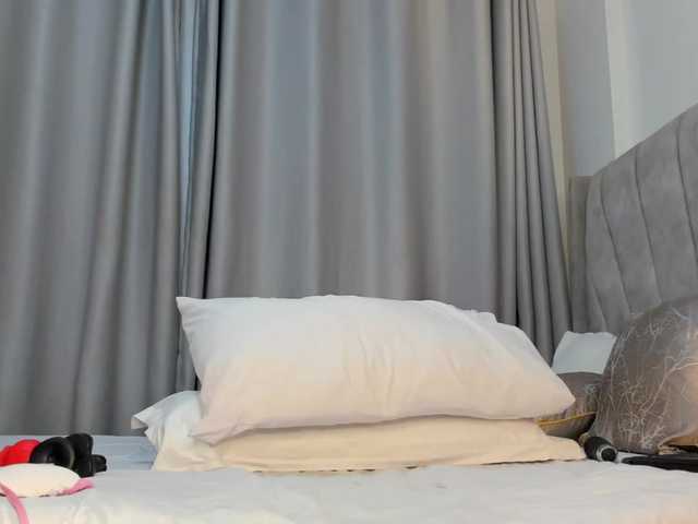 pretty-canella live cam