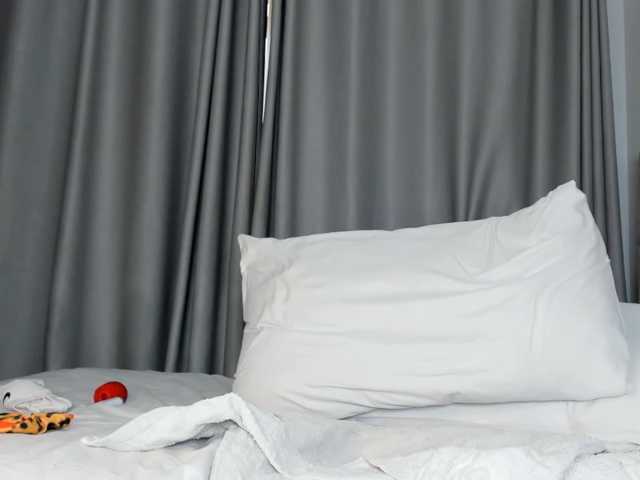 pretty-canella live cam on BongaCams