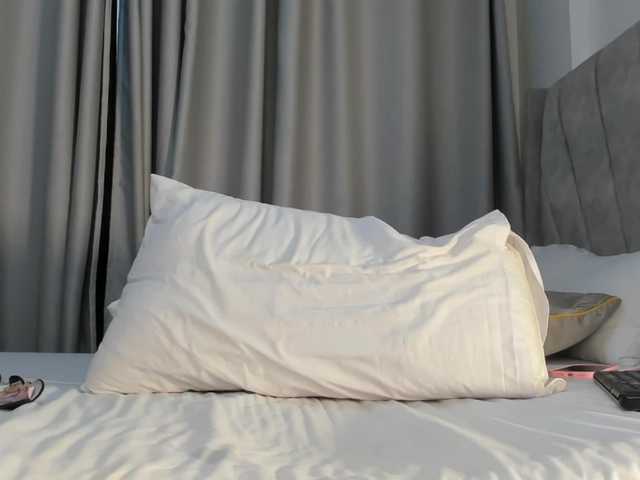 pretty-canella live cam on BongaCams
