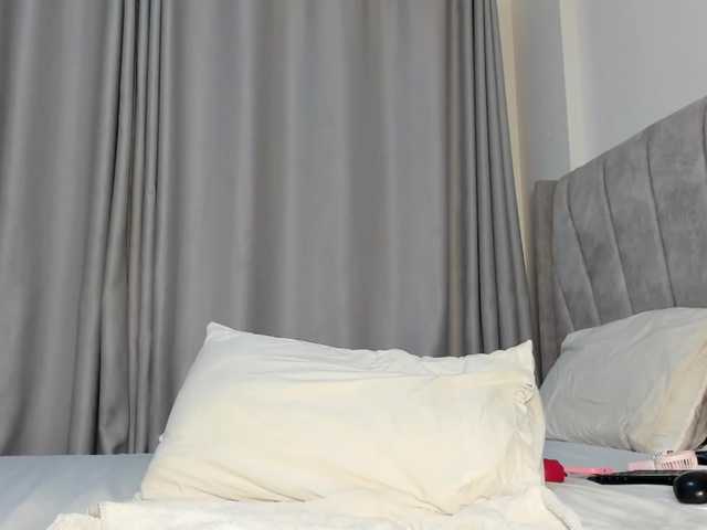 pretty-canella live cam on BongaCams