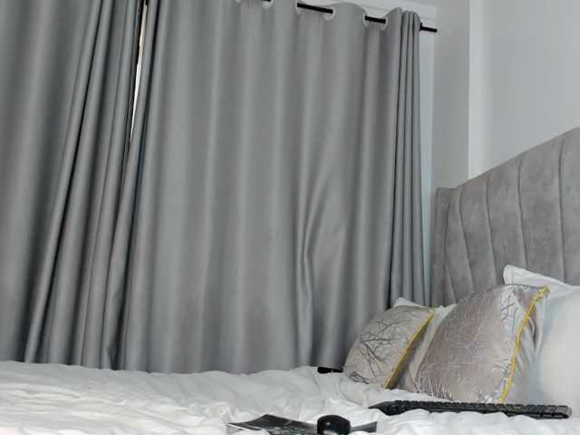 pretty-canella live cam on BongaCams
