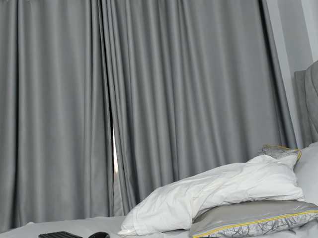 pretty-canella live cam on BongaCams