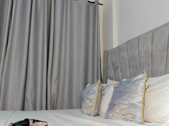 pretty-canella live cam on BongaCams